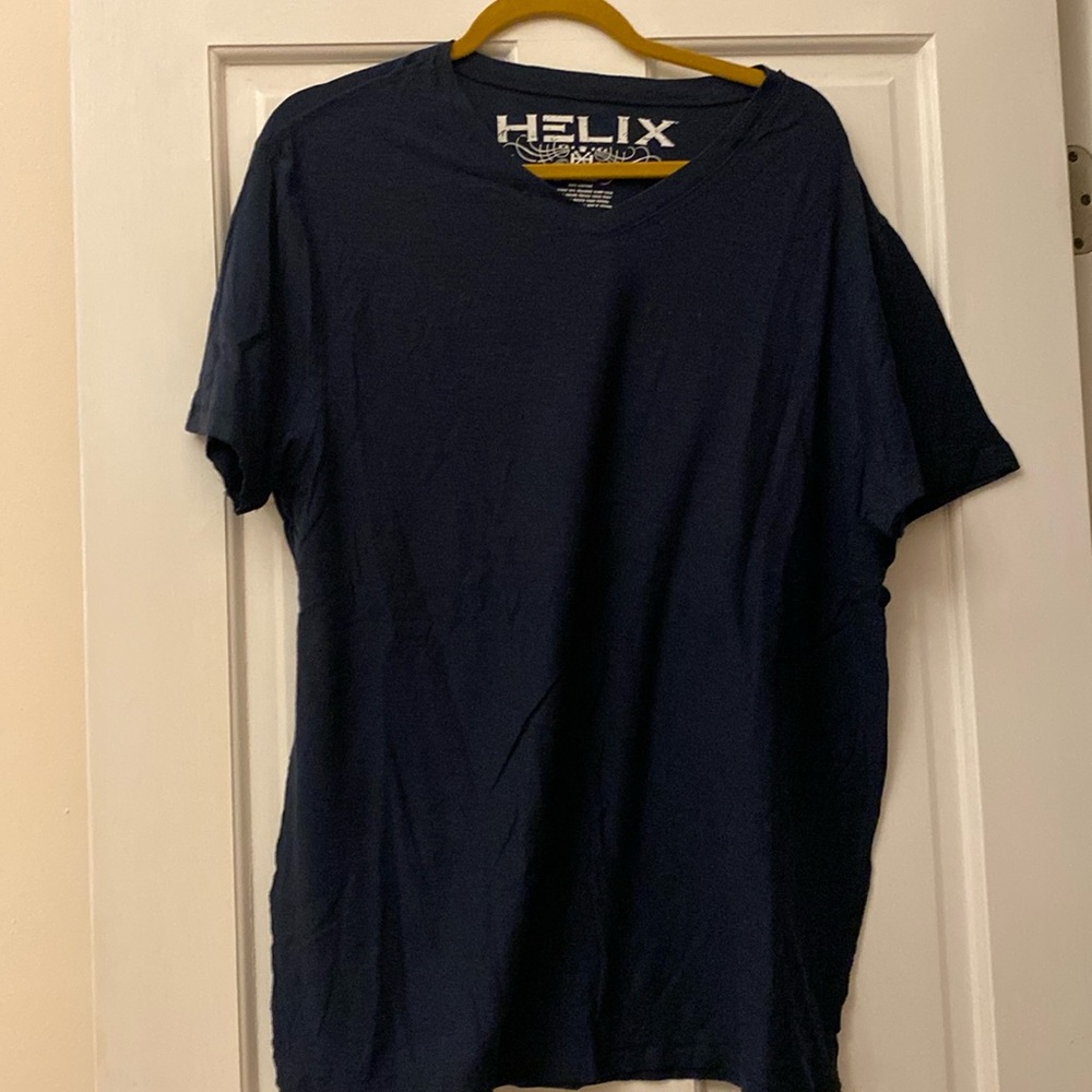 Navy vneck
